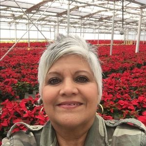 Meet your Posher, Monique